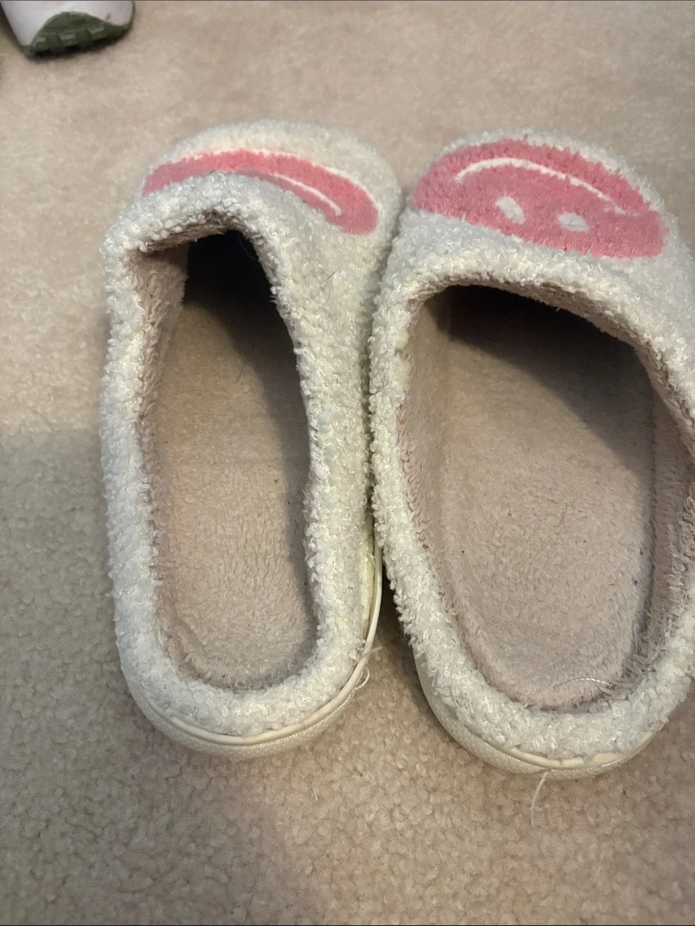 Kids Plush Slip-On Slippers with Pink Smiley Detail